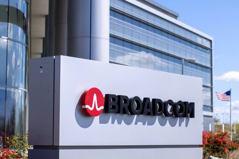 Broadcom Capitalizes on AI Surge with Record High Shares